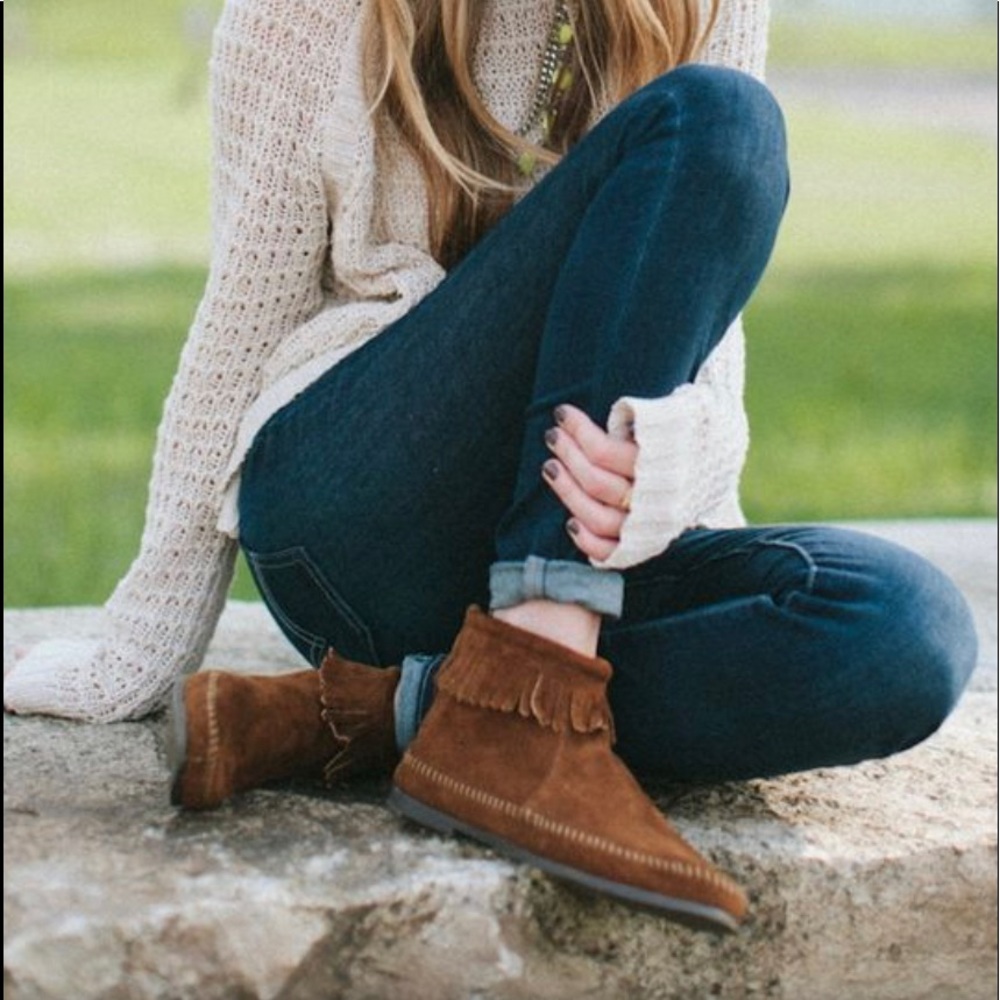 MINNETONKA moccasin